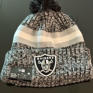 New Era NFL Raiders Black and White with Removed Pom Beanie